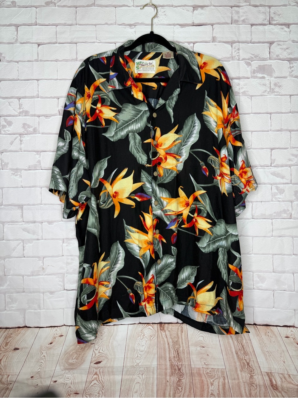 Tropical Floral Short-Sleeve Shirt - Black with Yellow Floral